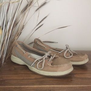 Sperry boat shoes!